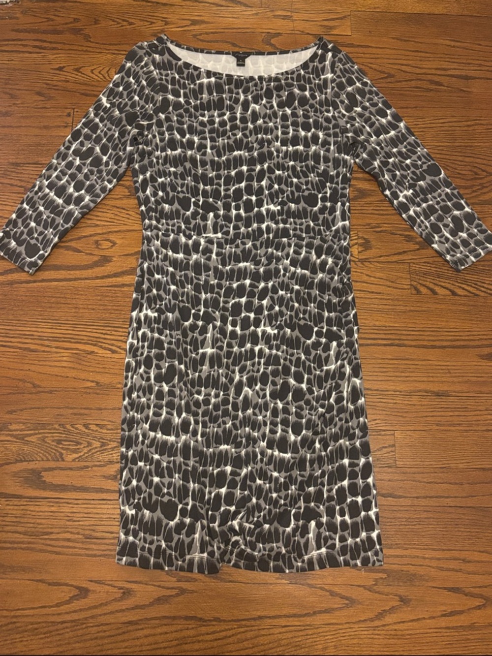 Ann Taylor Black and White Long Sleeve Printed Sheath Dress